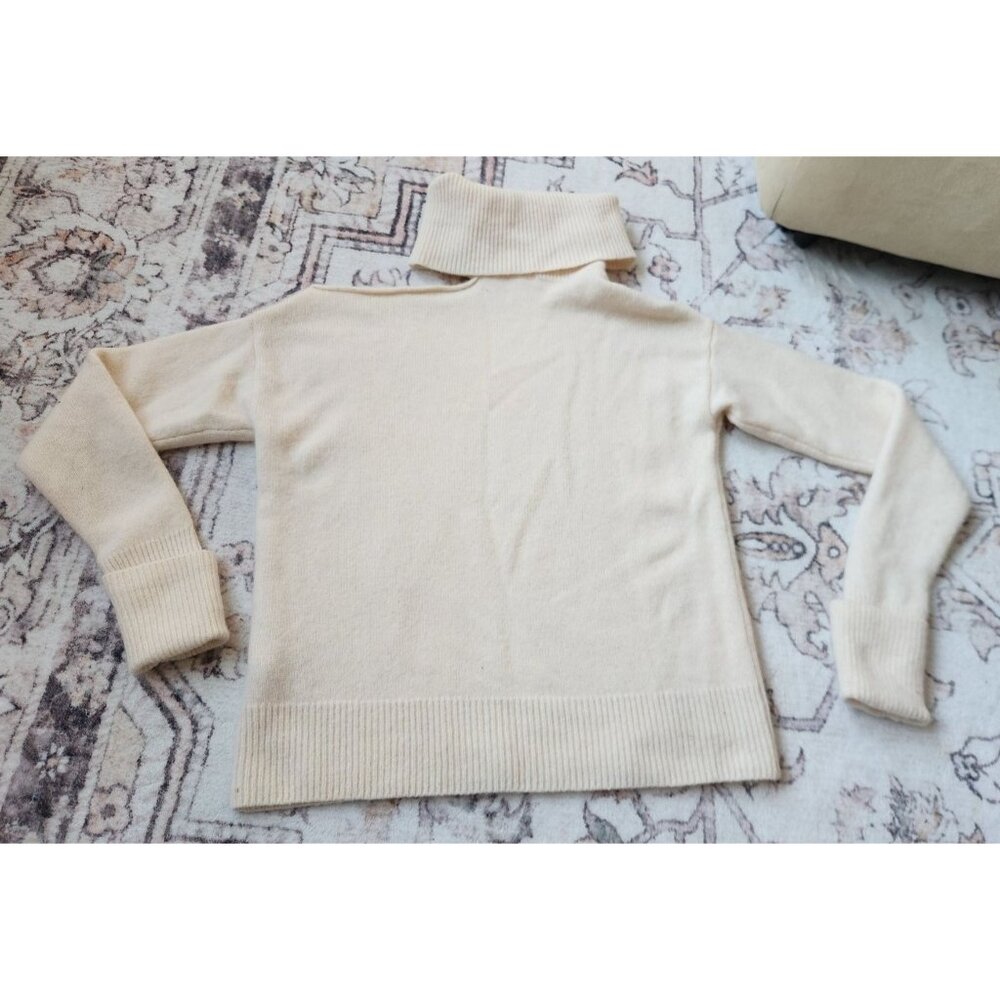 Paige Women's Sz. XS Ivory Ribbed Away From Neck Long Sleeve Wool Sweater - Picture 5 of 6
